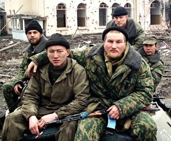 Почему в Чечне солдаты с опытом, не носили свои бронежилеты? (2021)